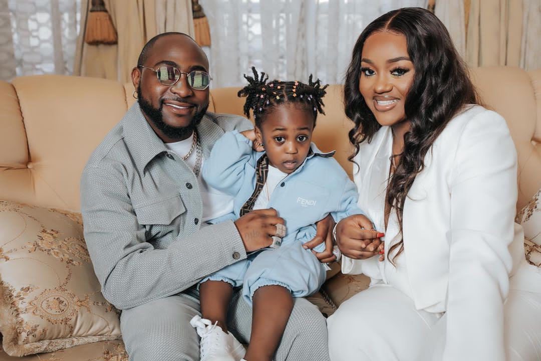 A sad news reaching us now has confirmed that a 3 year old son of Nigerian Music star, Davido and his fiancee, Chioma Rowland, Ifeanyi Adeleke, is dead.