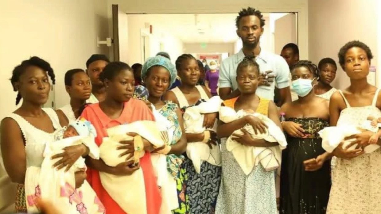 Black Sherif Pays Medical Bills Of Mothers At Ridge Hospital