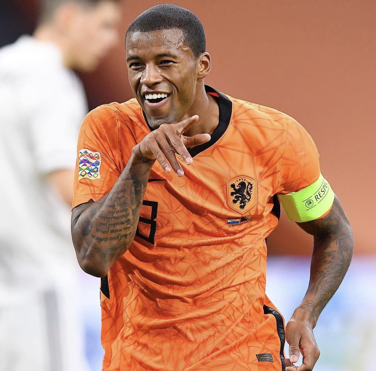 Wijnaldum and Memphis Depay in Ghana donate money to Accra boxing gyms 