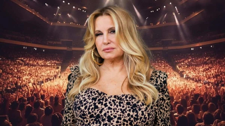 Jennifer Coolidge Net Worth How Much Does She Worth? Hellovybes