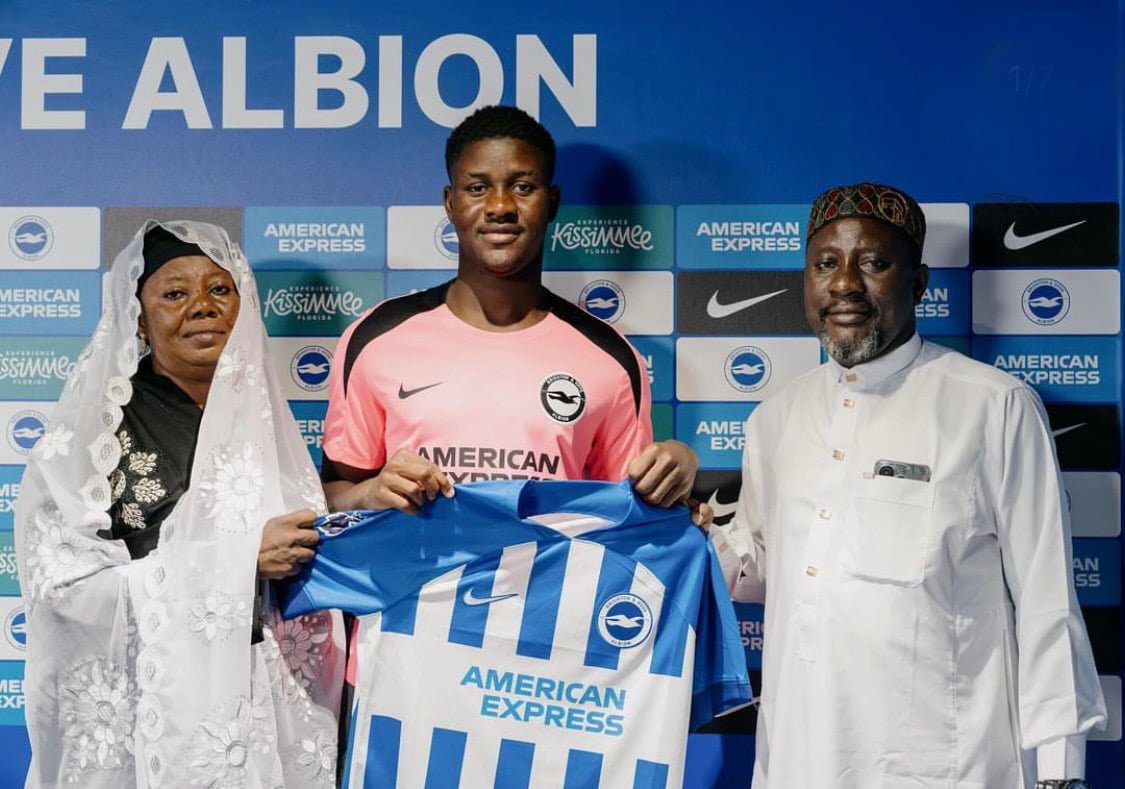Ibrahim Osman and parents photo credit i.osman_10 instagram