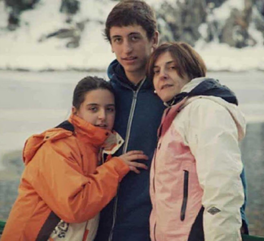 Mikel Oyarzabal and mother photo
