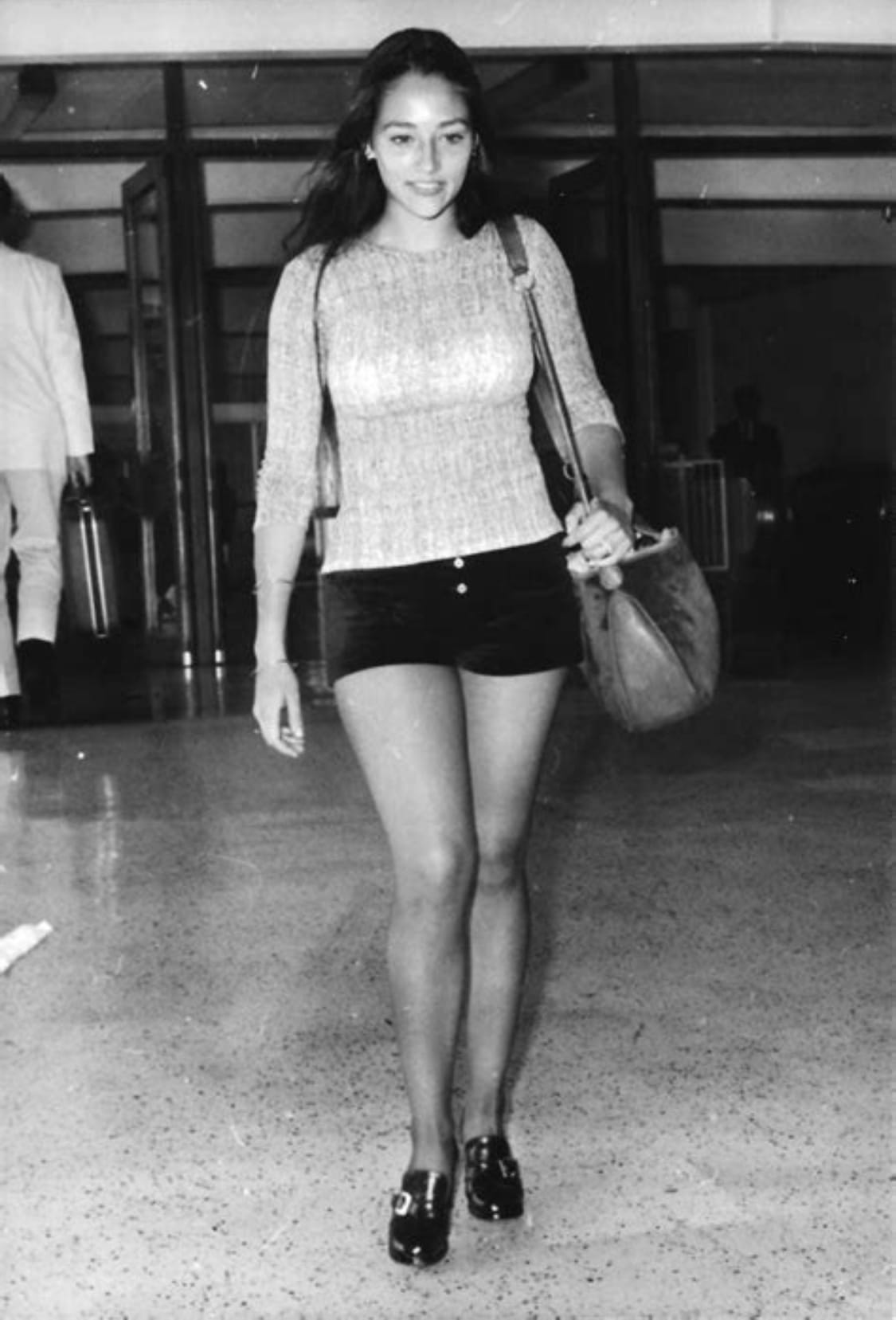 Olivia Hussey Young picture