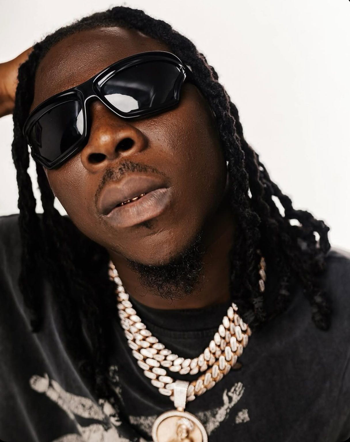 Stonebwoy wealthy portrait 2026 — Ghanaian musician showing success and style with estimated net worth of $10-15 million